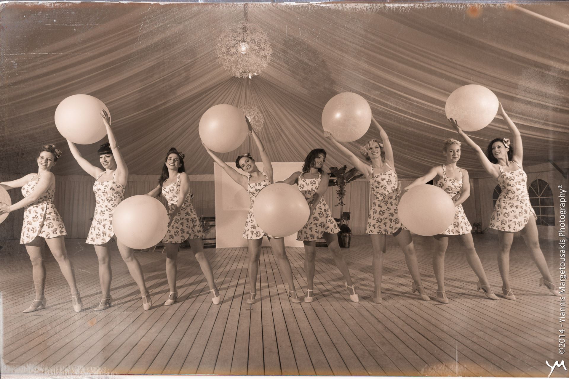 Χορευτικό των Chorus Girls των Athens Lindy Hop από την εκδήλωση Vaudeville 2014 (φωτό: αρχείο ALH).